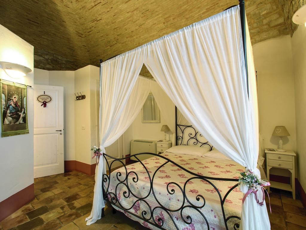 I Templari Di Alberona Hotel ห้อง รูปภาพ